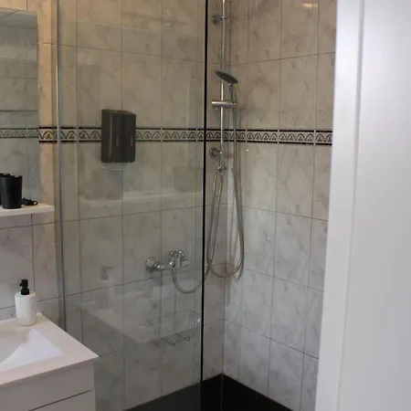 דירה Riljic חוואר